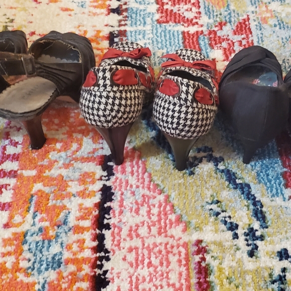 3 pair of heels. - Picture 8 of 8